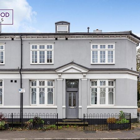 1 Bed 1 Bath Town Center Apartments For Corporates & Contractors, Wifi, Netflix And Parking On Selected Units By Redwood Stays Aldershot Esterno foto