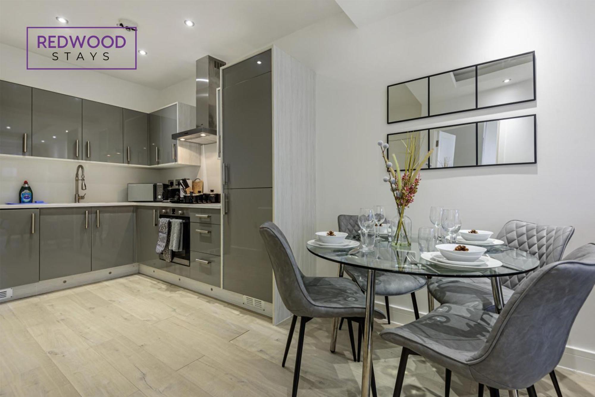 1 Bed 1 Bath Town Center Apartments For Corporates & Contractors, Wifi, Netflix And Parking On Selected Units By Redwood Stays Aldershot Esterno foto